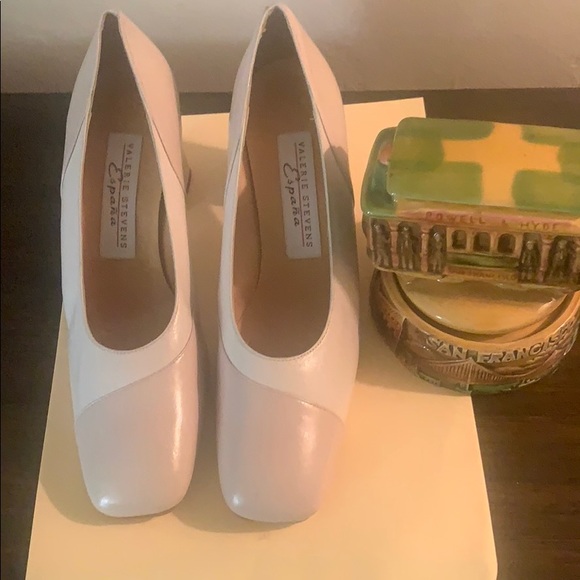 VALERIE STEVENS CASTILE COLORBLOCK HEELS PUMPS SZ 8.5AA LEATHER ESPANA SPAIN - Picture 4 of 9